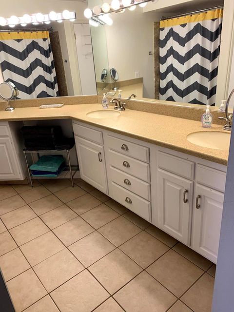 Tiny photo for 860 S VILLAGE RD B11 #B11, Saint George, UT 84770 (MLS # 26-270310)