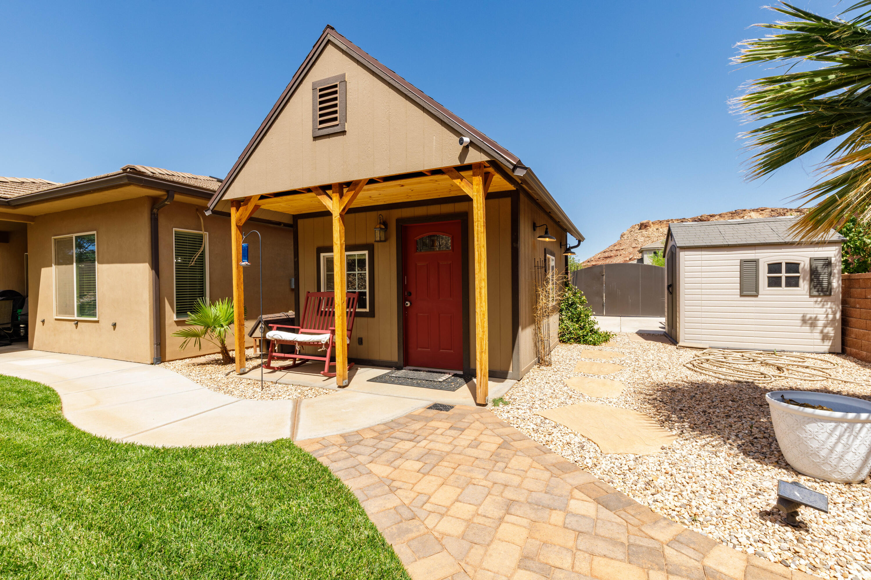 DESERT RIM - Residential