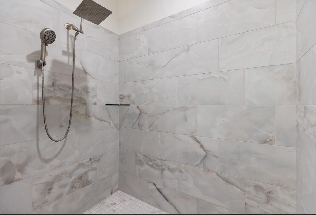 LAKESIDE AT DESERT SANDS - Residential