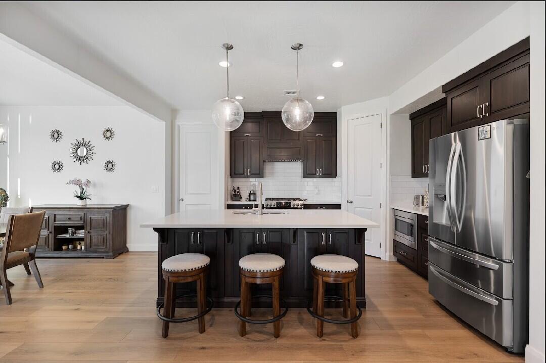 LAKESIDE AT DESERT SANDS - Residential