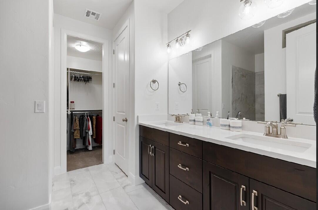 LAKESIDE AT DESERT SANDS - Residential