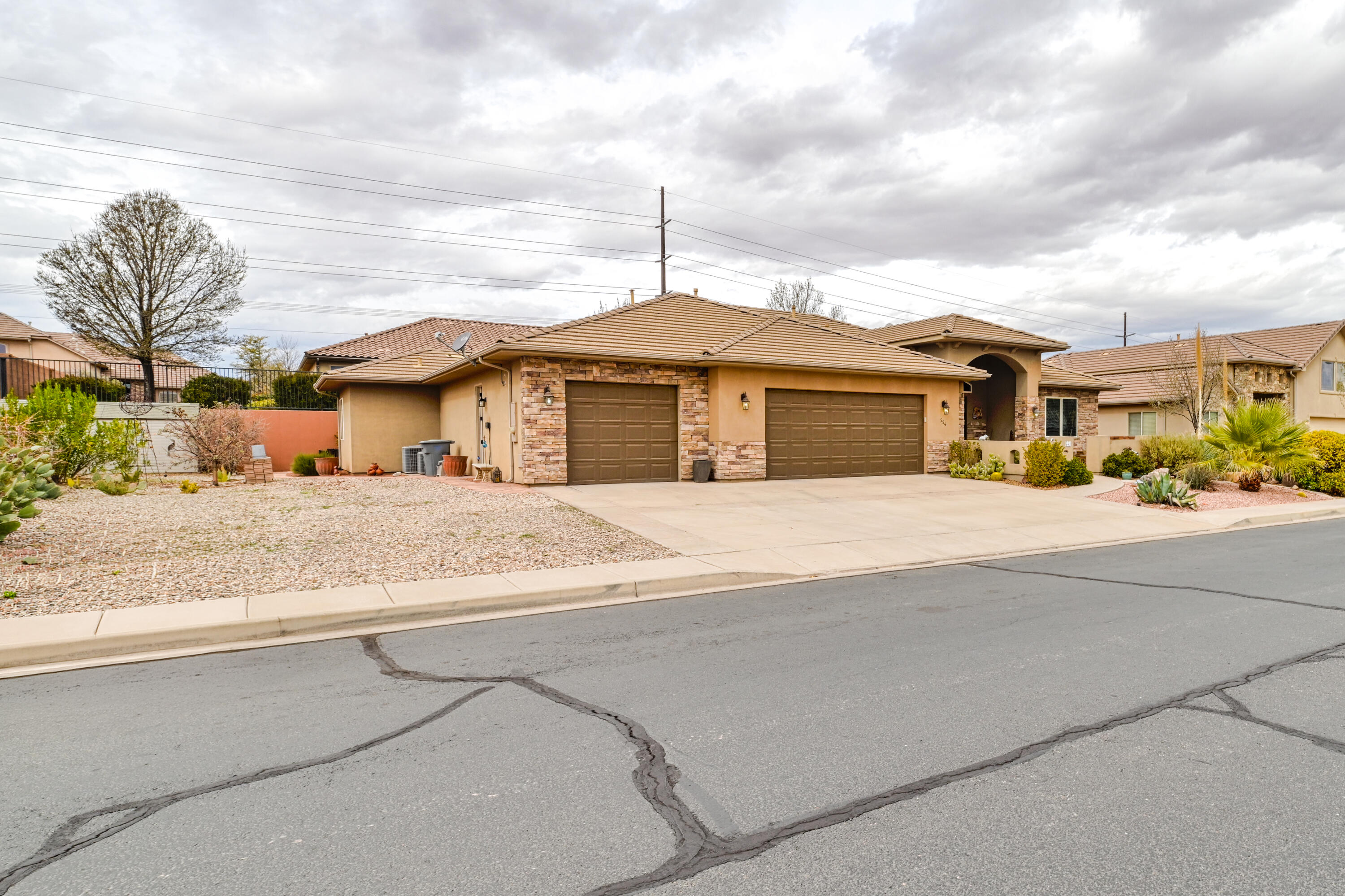 HIGHLANDS AT GREEN VALLEY - Residential