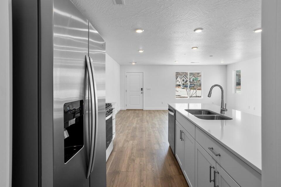 LAVENDER CANYON AT LONG VALLEY - Residential