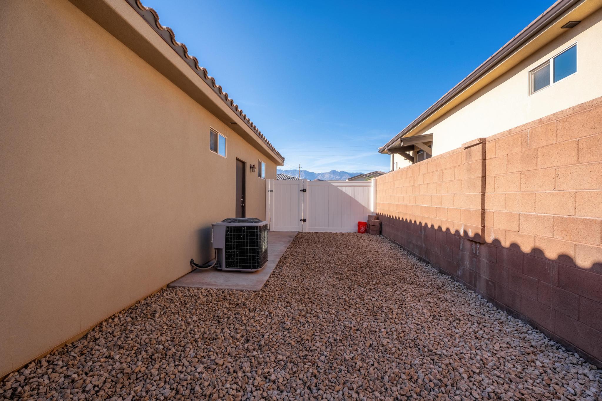 ZIONS GATE ESTATES - Residential