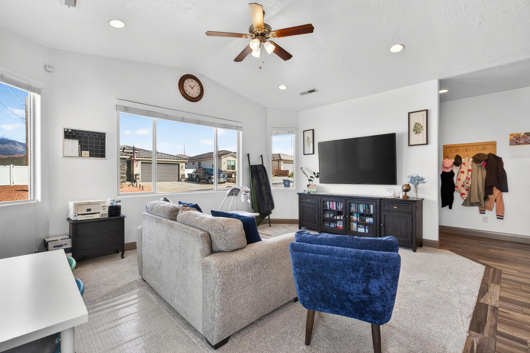 ZIONS GATE ESTATES - Residential