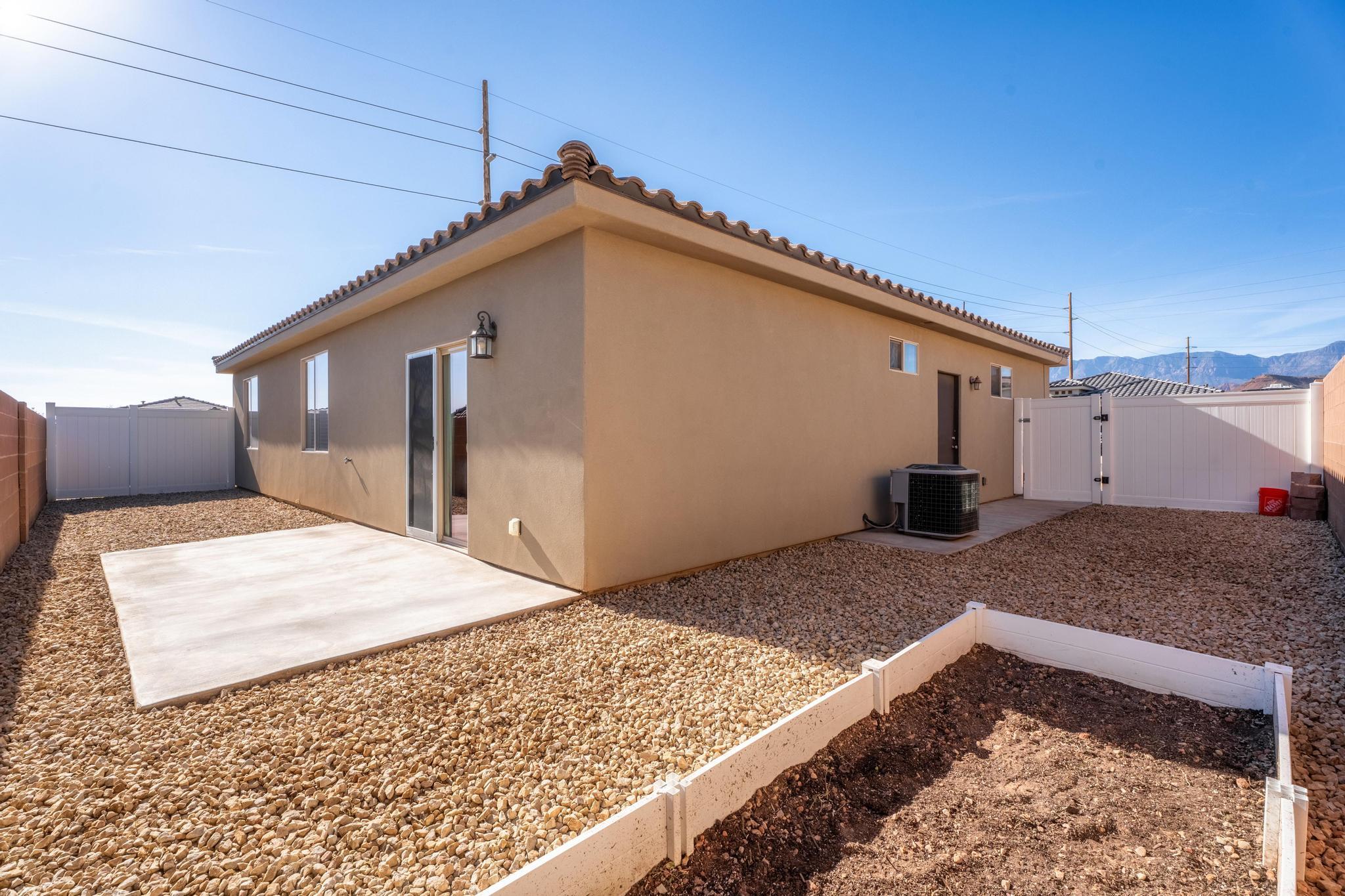 ZIONS GATE ESTATES - Residential