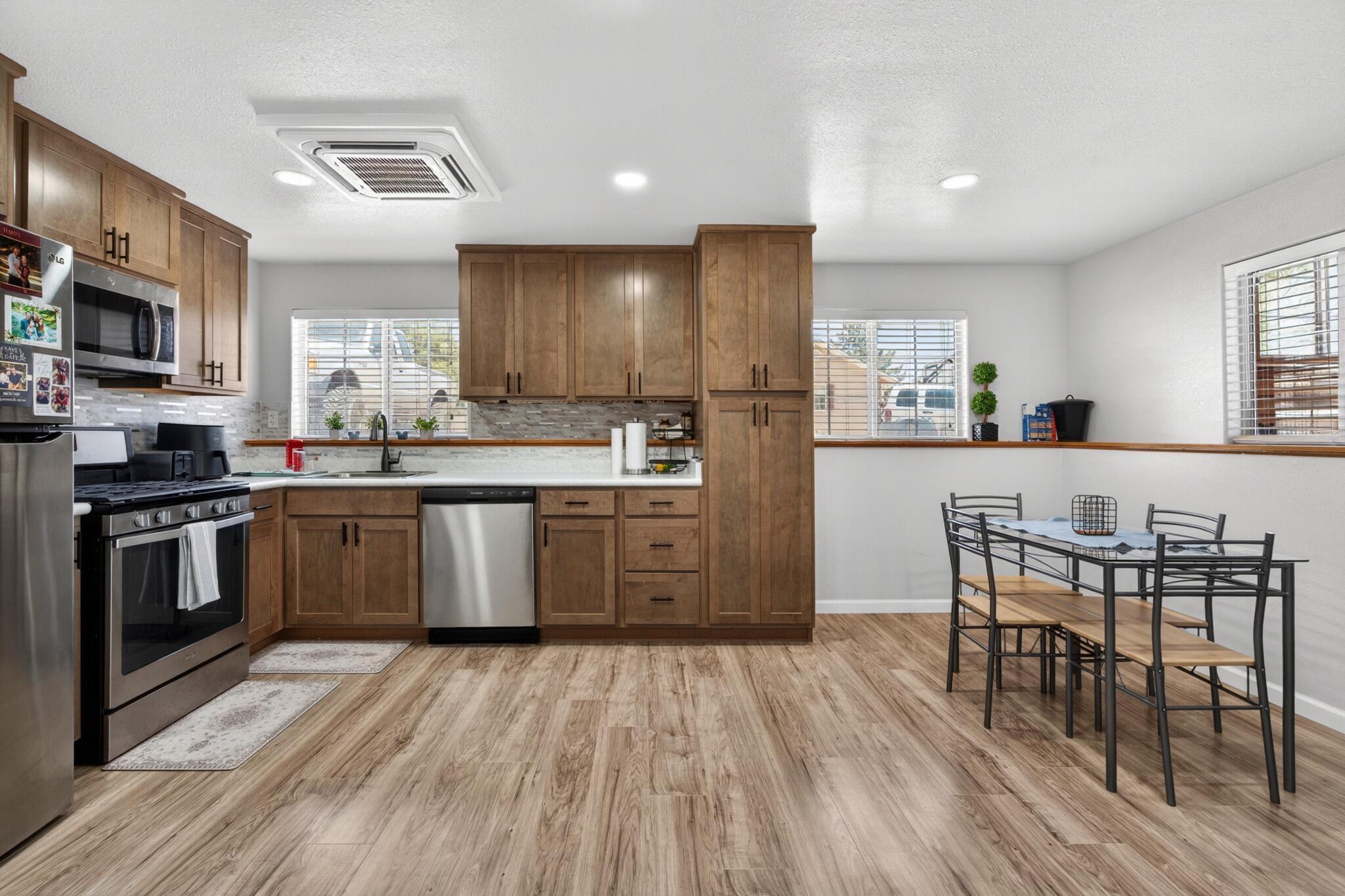 TOQUERVILLE ESTATES - Residential