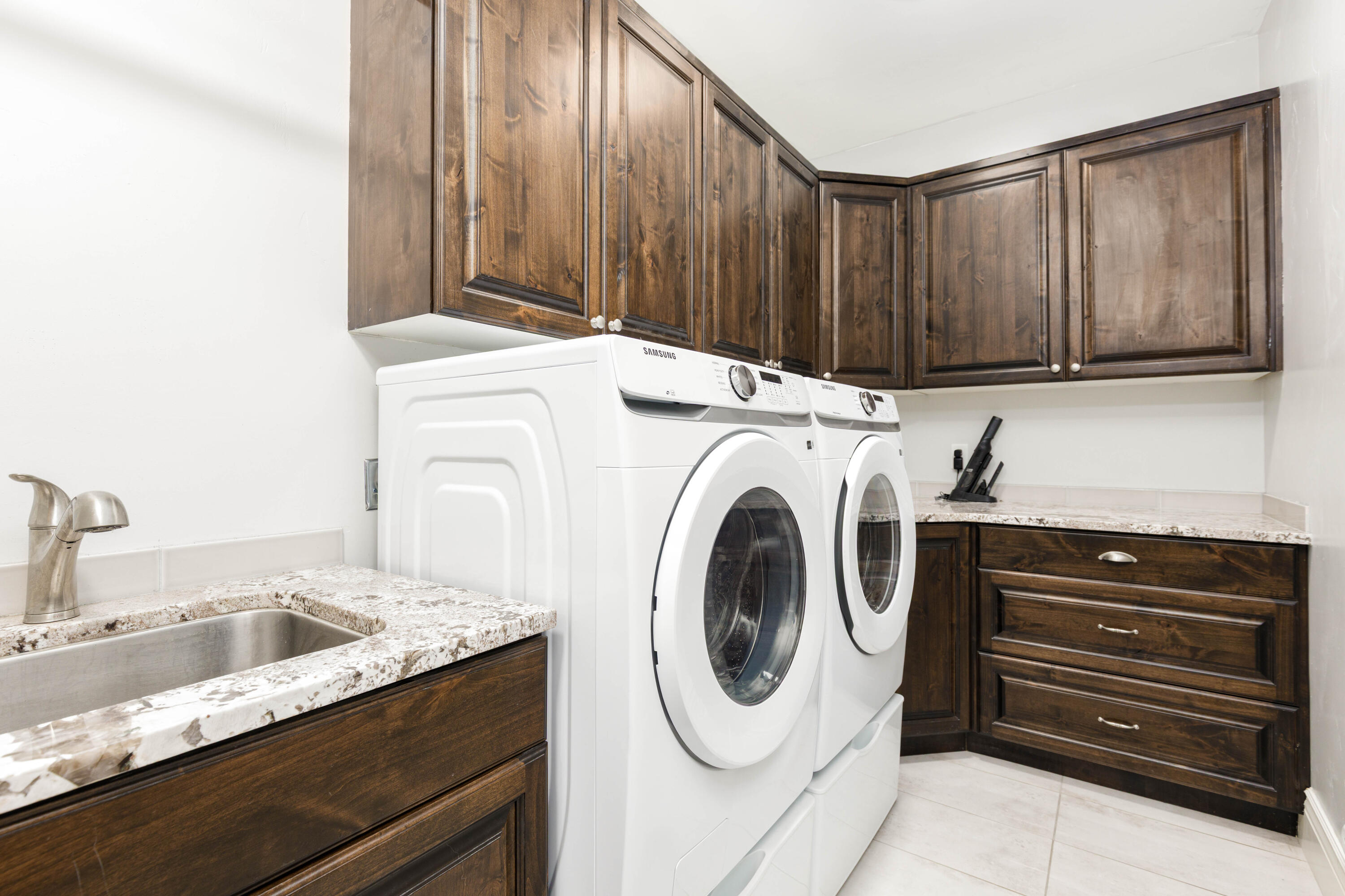 ST GEORGE TOWNSITE - Residential