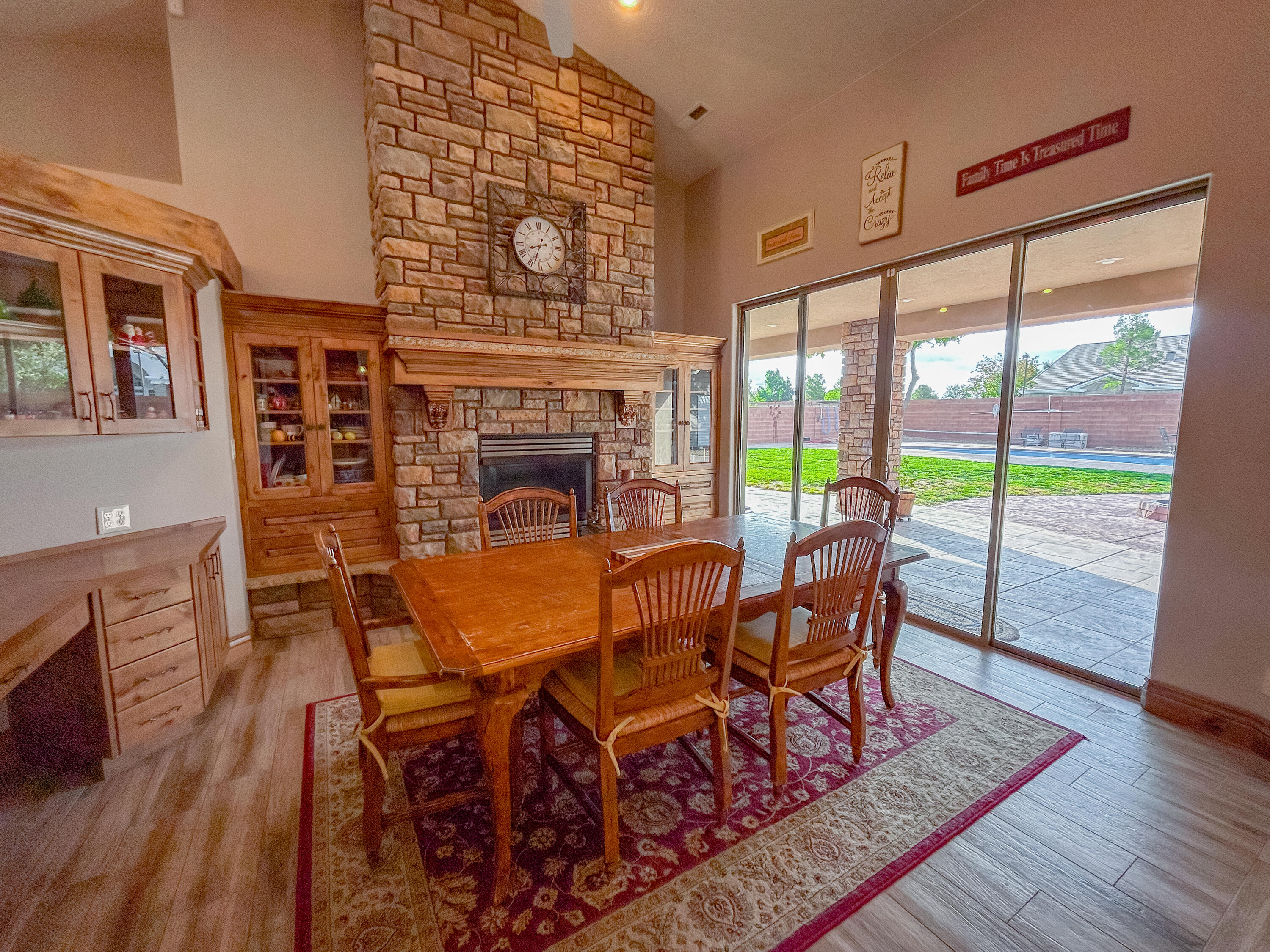 WINCHESTER HILLS - Residential