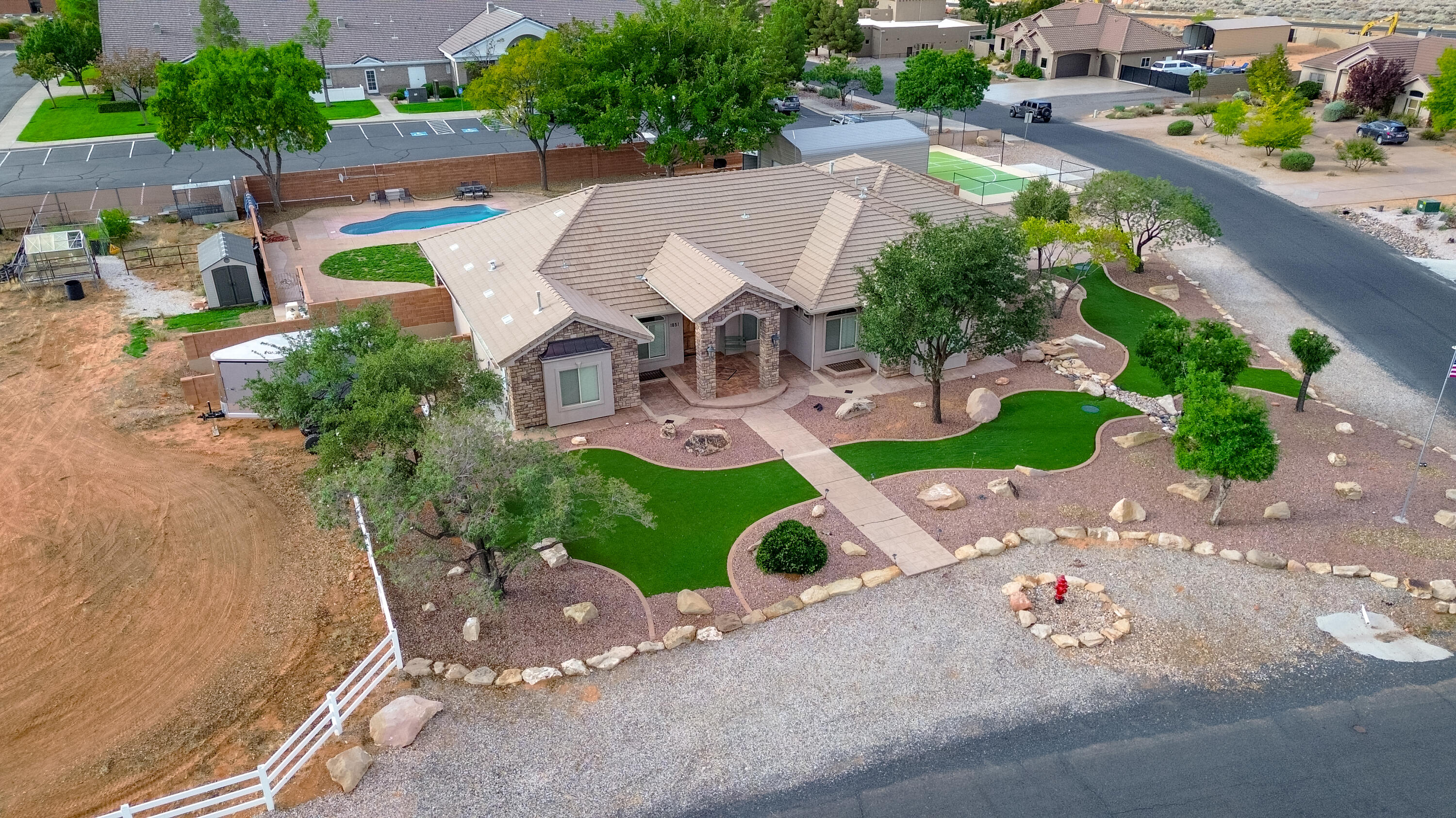 WINCHESTER HILLS - Residential