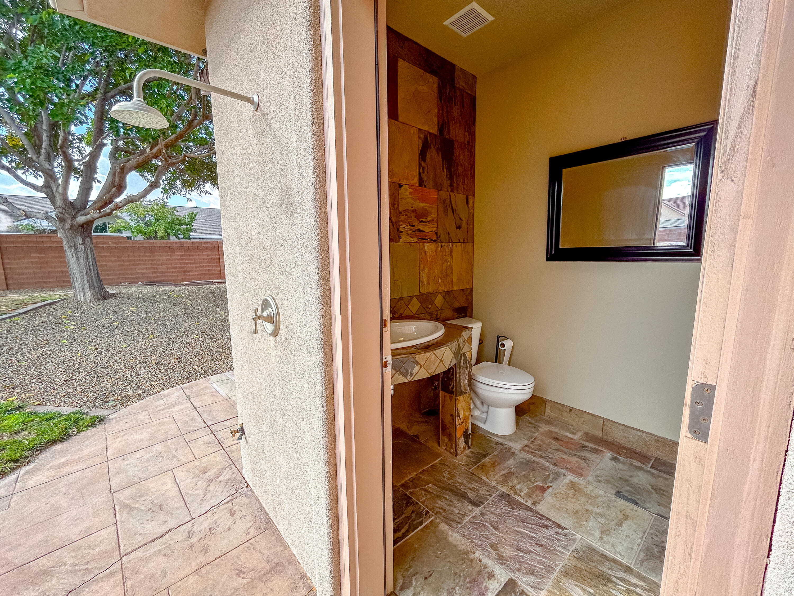 WINCHESTER HILLS - Residential