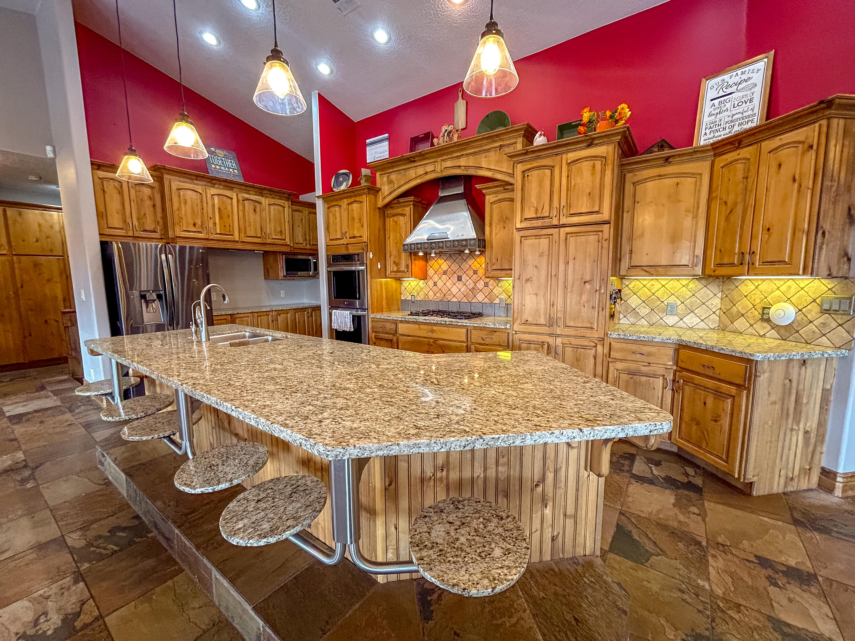 WINCHESTER HILLS - Residential