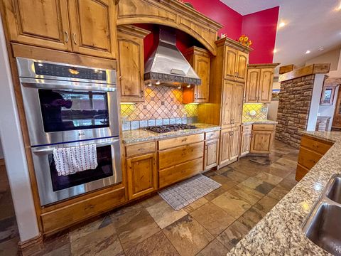 Tiny photo for 1851 W 5400 N, Saint George, UT 84770 (MLS # 25-265615)