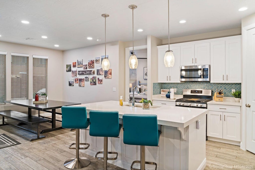 Photo of 285 N Puerta DR, Washington, UT 84780 (MLS # 26-276905)