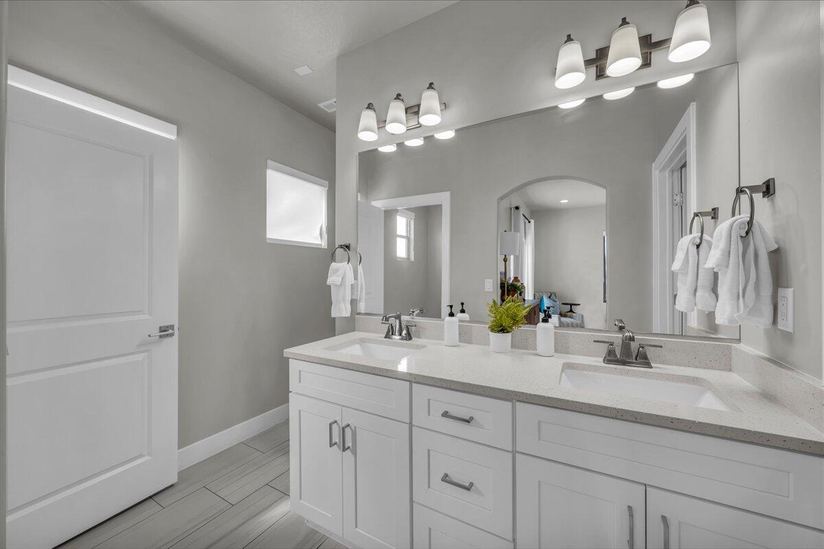 ZION VILLAGE TWHM - Residential