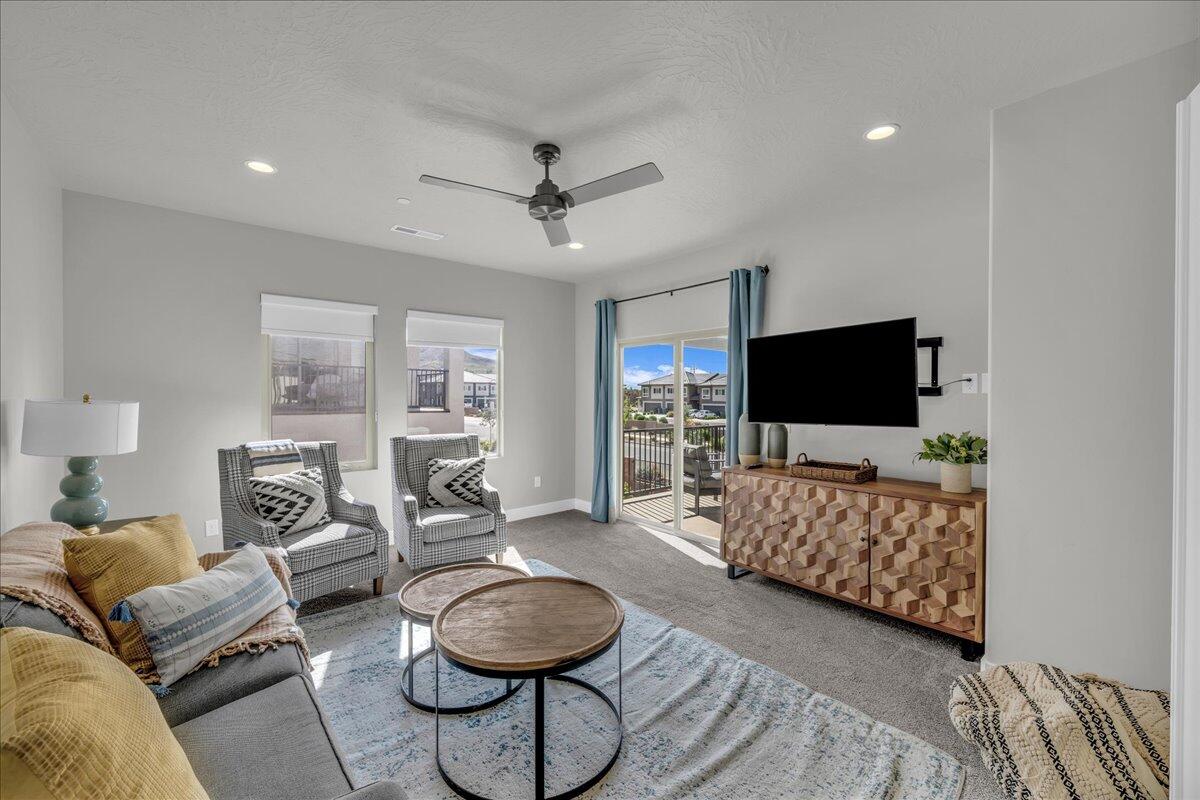 ZION VILLAGE TWHM - Residential