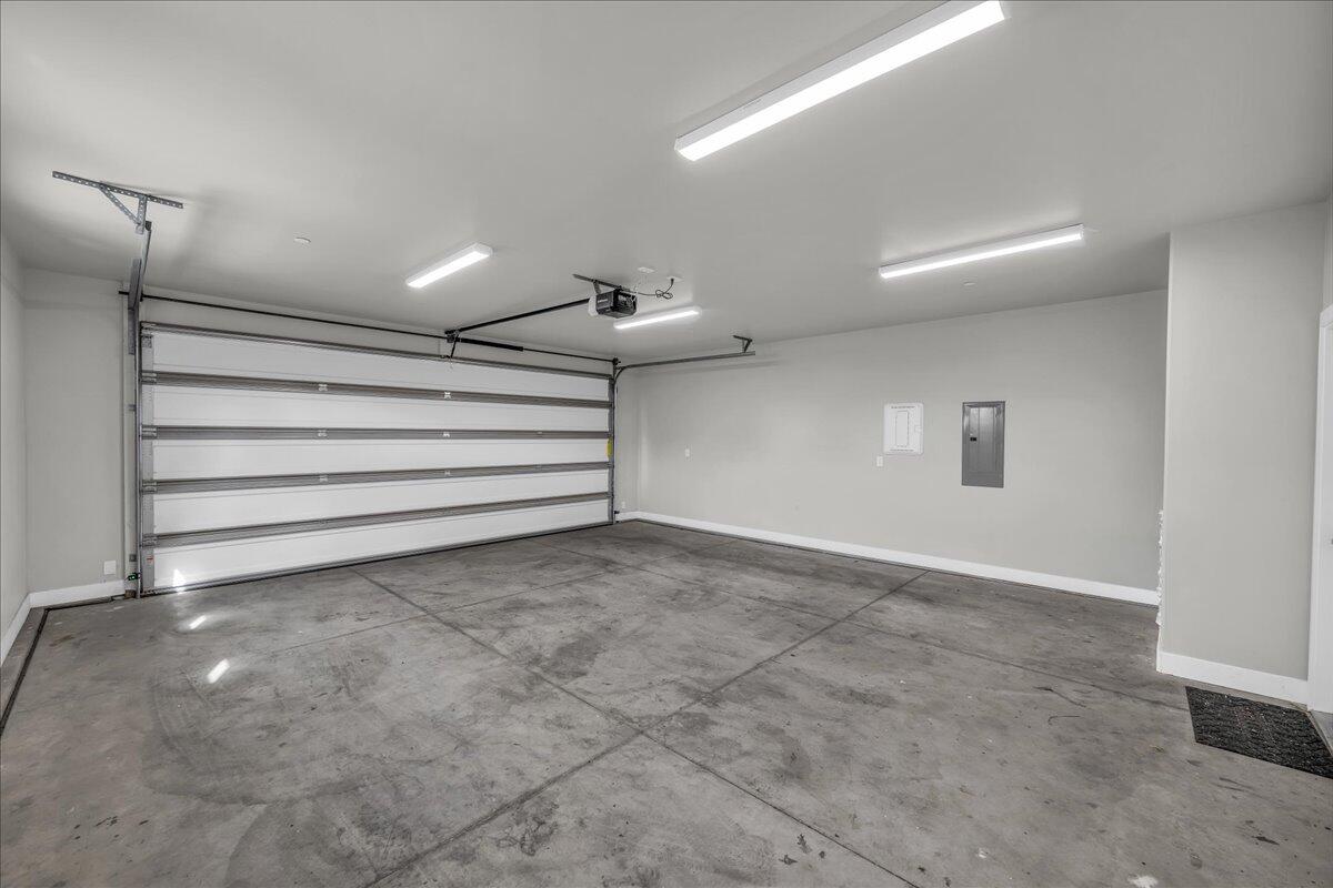 ZION VILLAGE TWHM - Residential