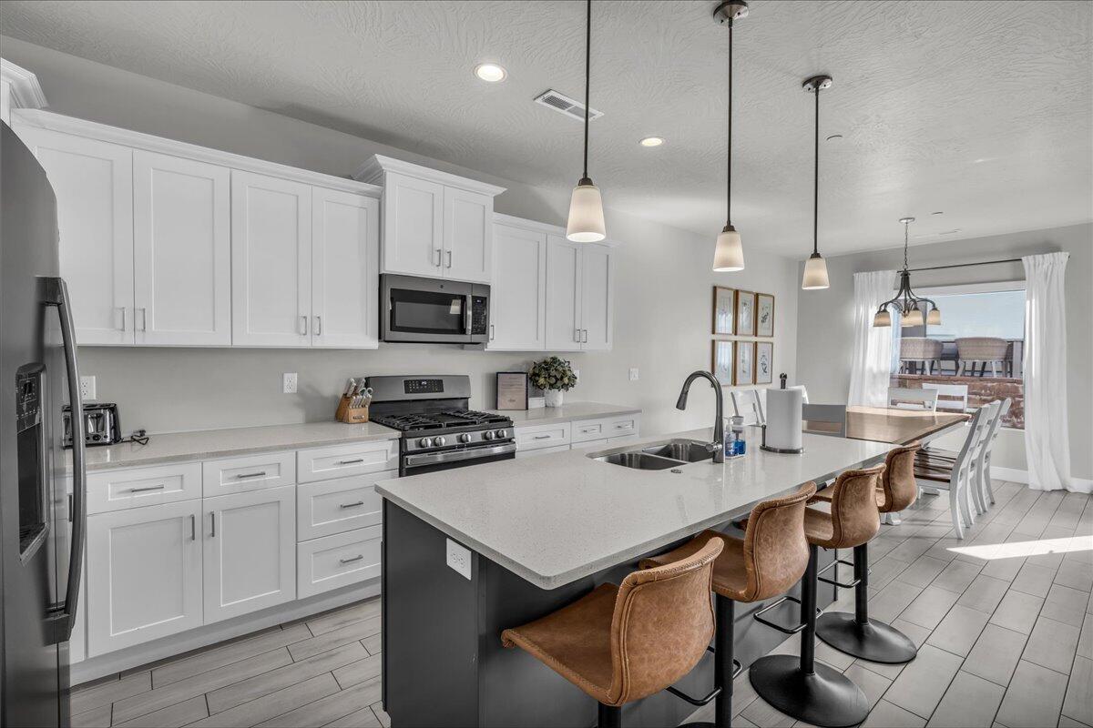 ZION VILLAGE TWHM - Residential