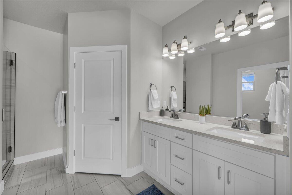 ZION VILLAGE TWHM - Residential