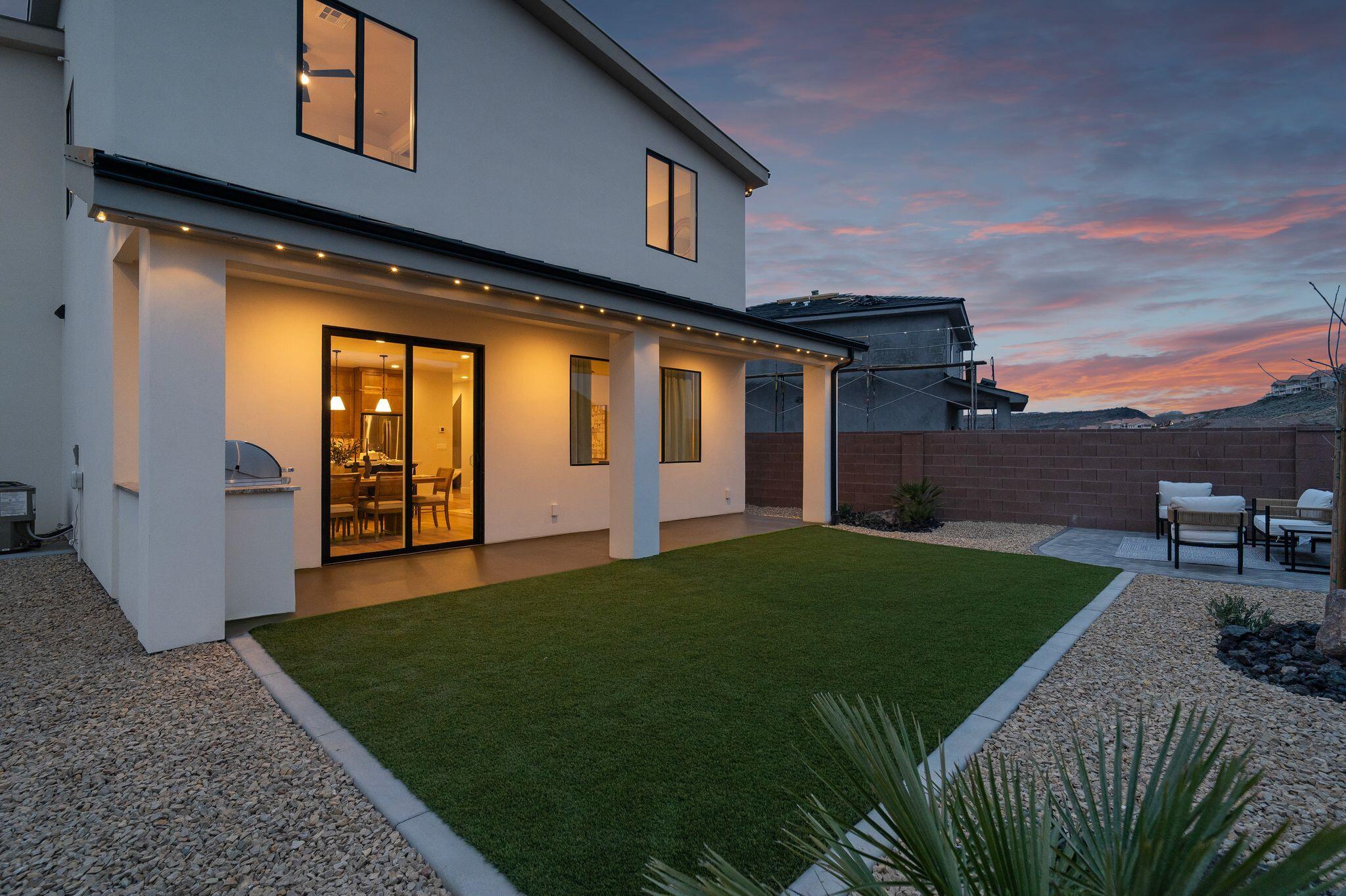 DESERT RIDGE ESTATES - Residential