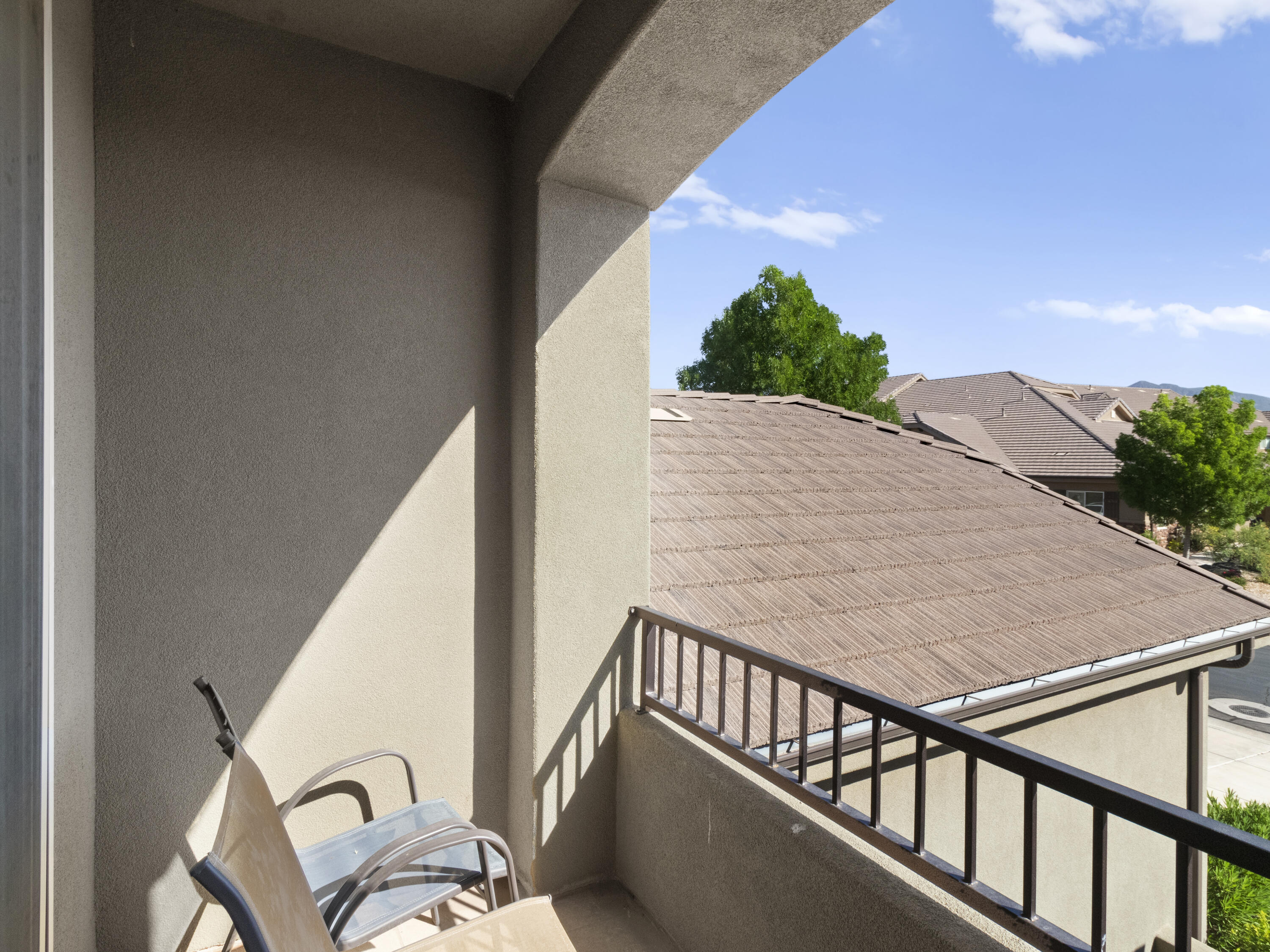 CORAL RIDGE TOWNHOMES - Residential