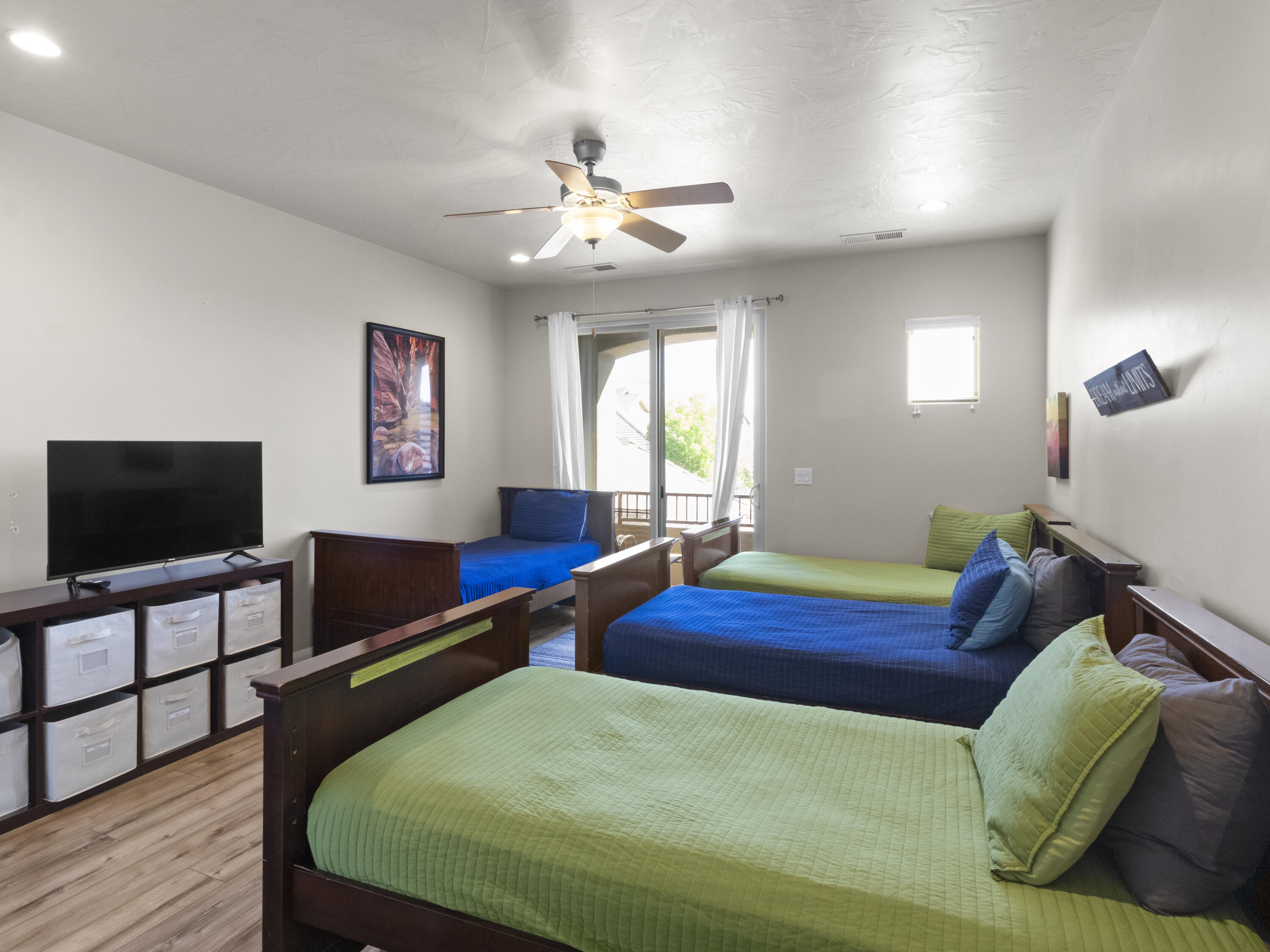 CORAL RIDGE TOWNHOMES - Residential