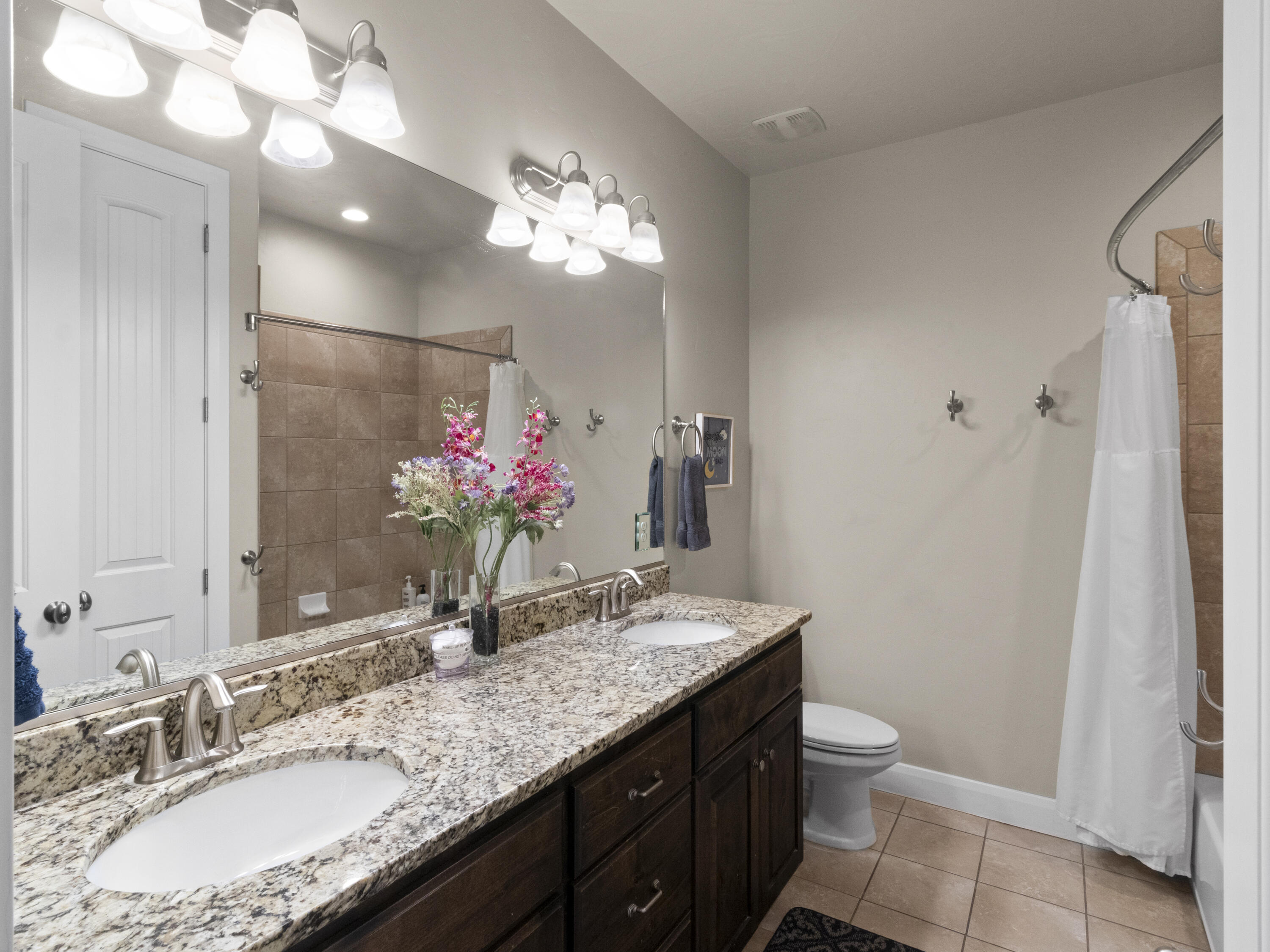 CORAL RIDGE TOWNHOMES - Residential