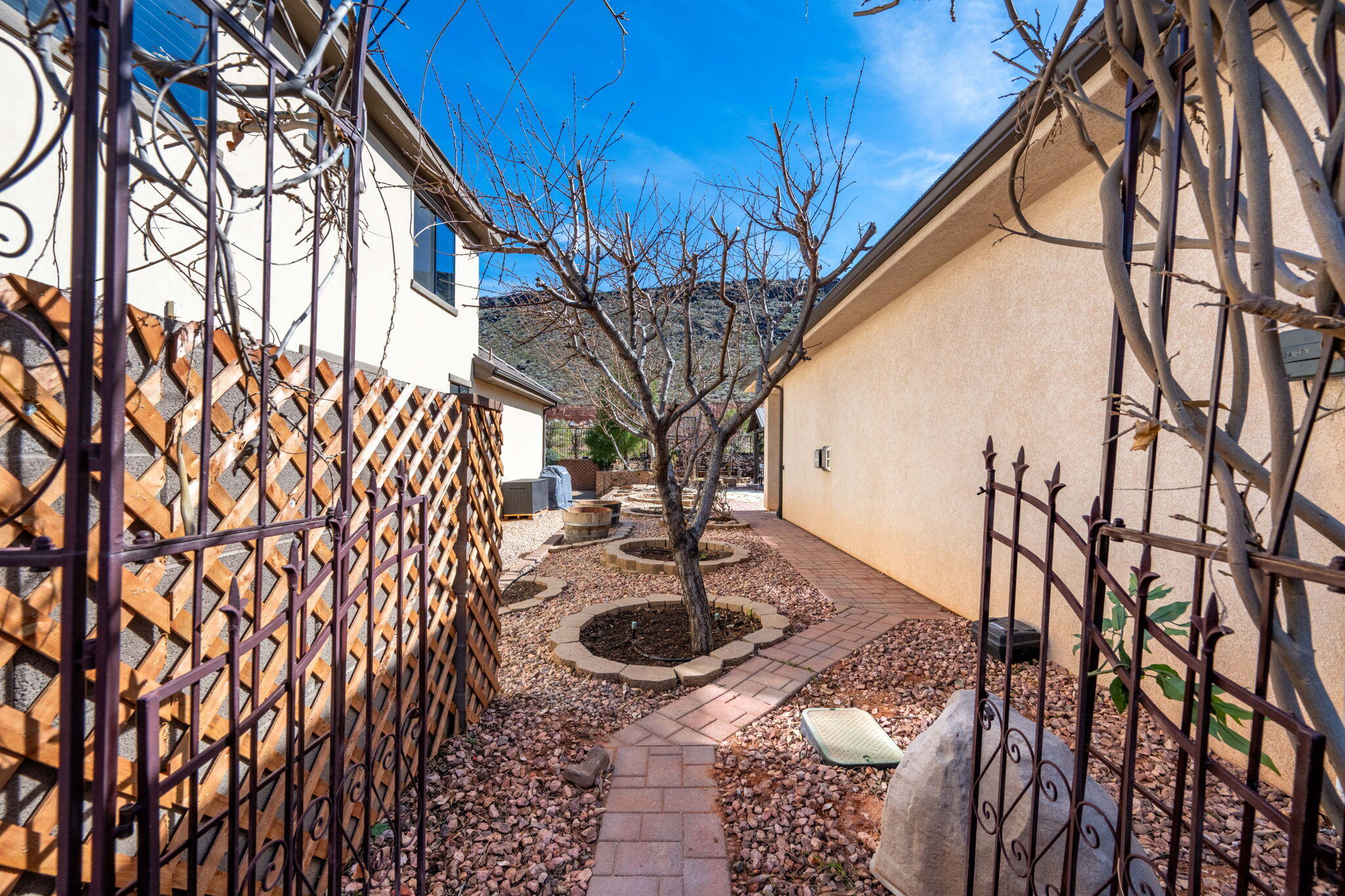 DIXIE SPRINGS - Residential