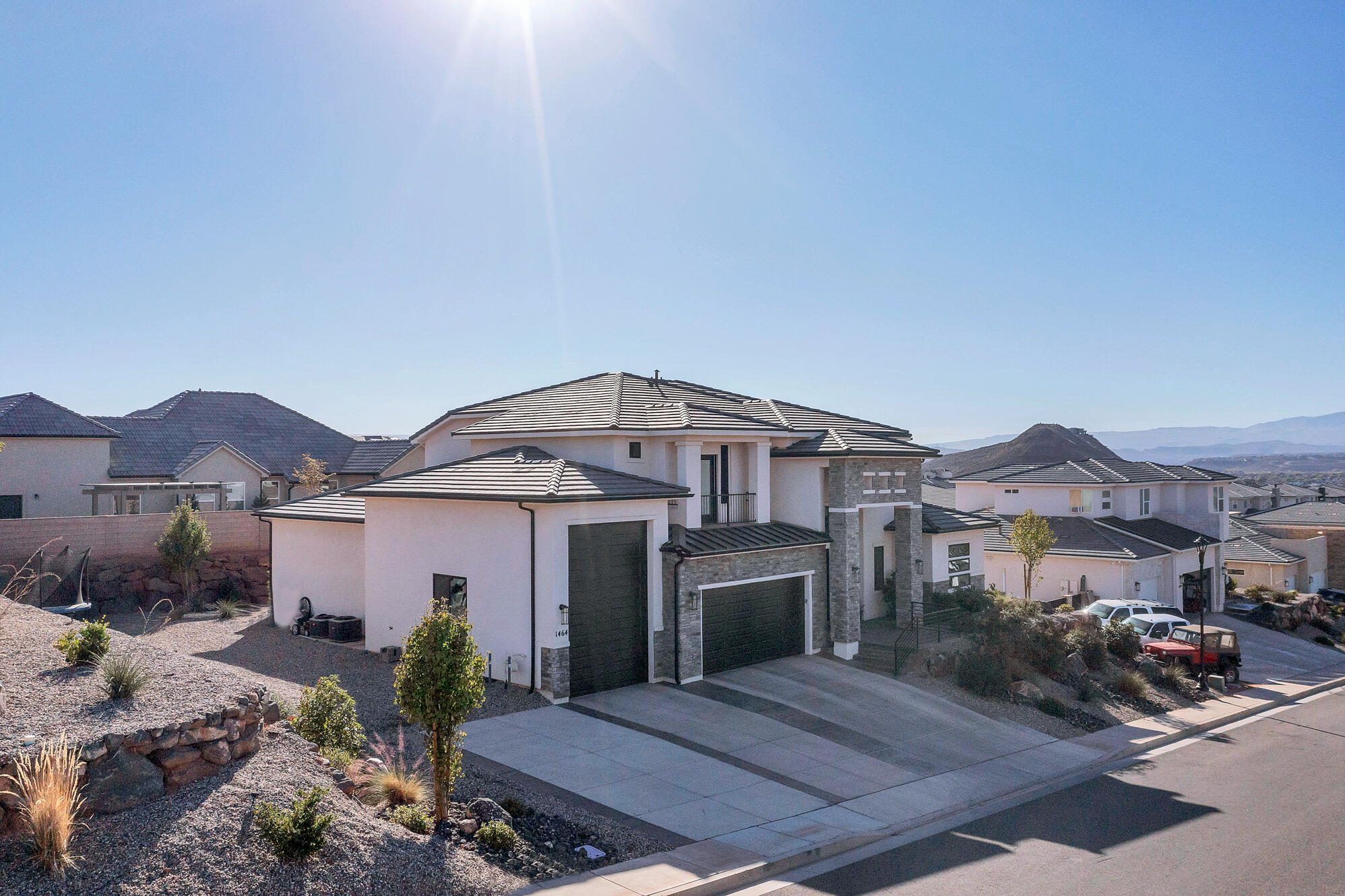 SHOOTING STAR - Residential