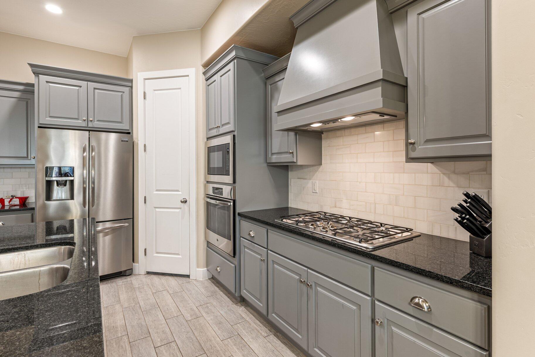 CORAL RIDGE TOWNHOMES - Residential