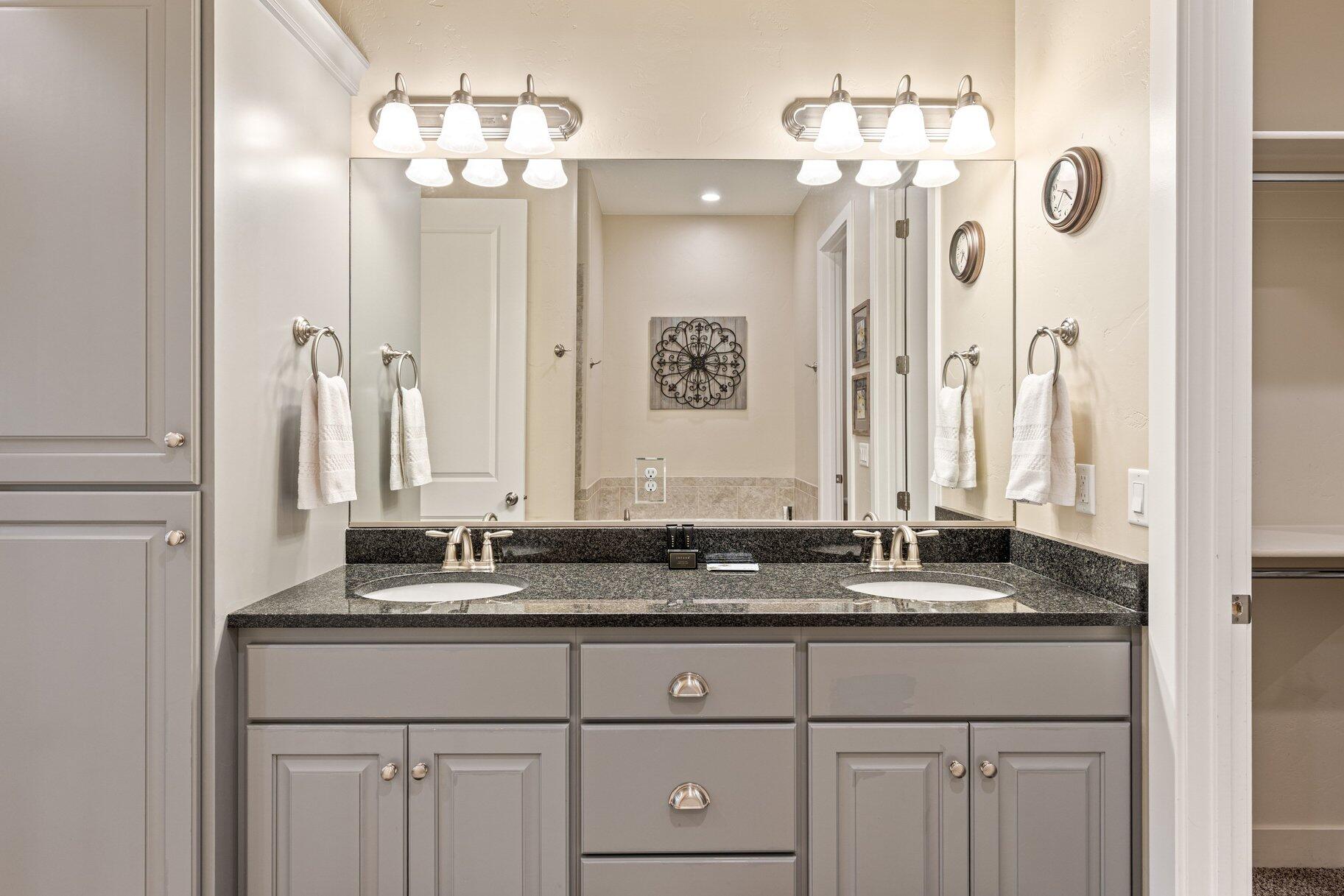 CORAL RIDGE TOWNHOMES - Residential