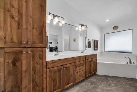 Tiny photo for 1095 E 3685 S, Washington, UT 84780 (MLS # 26-274799)