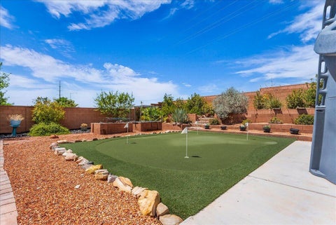 Tiny photo for 1095 E 3685 S, Washington, UT 84780 (MLS # 26-274799)