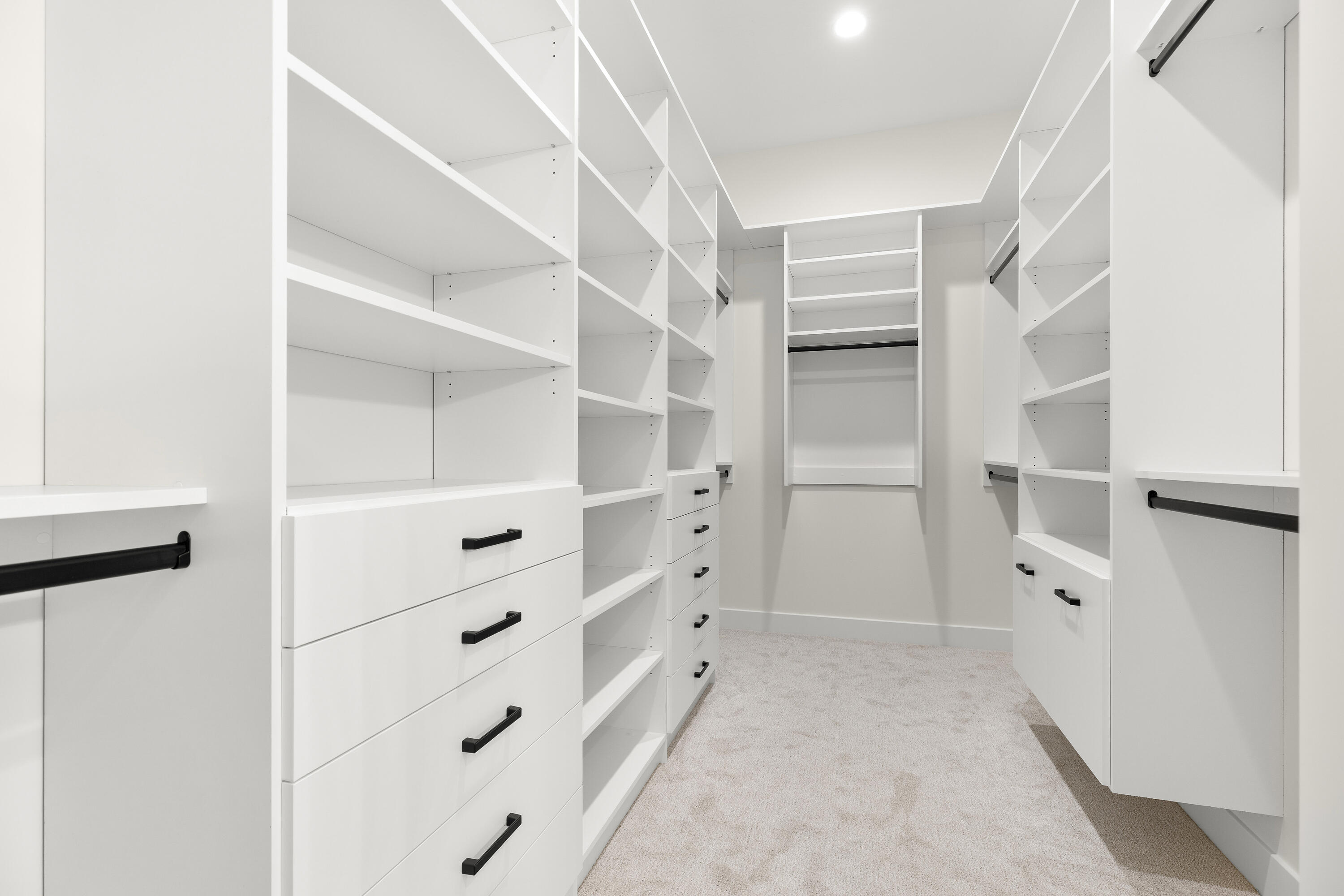 FALCON RIDGE - Residential