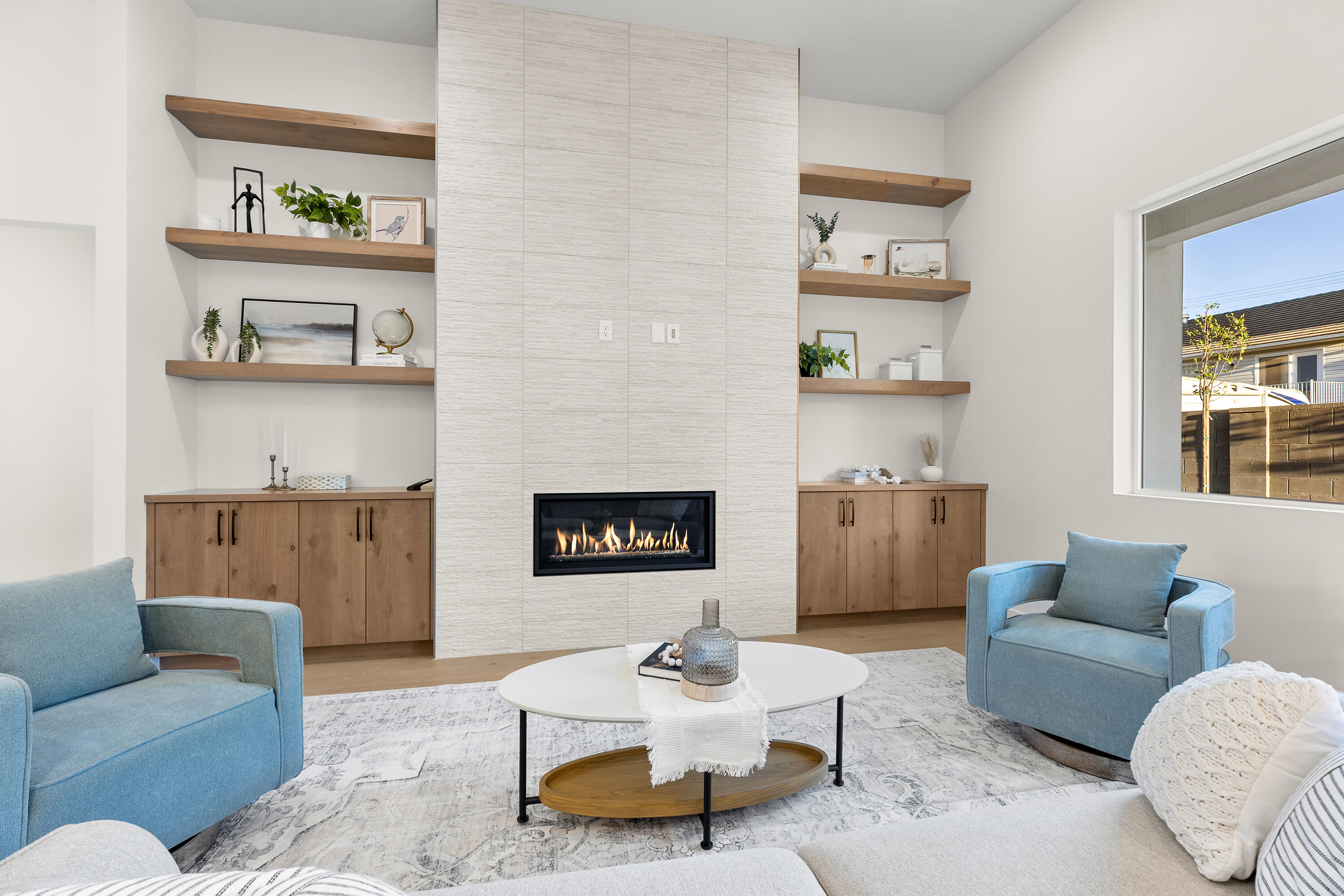 FALCON RIDGE - Residential