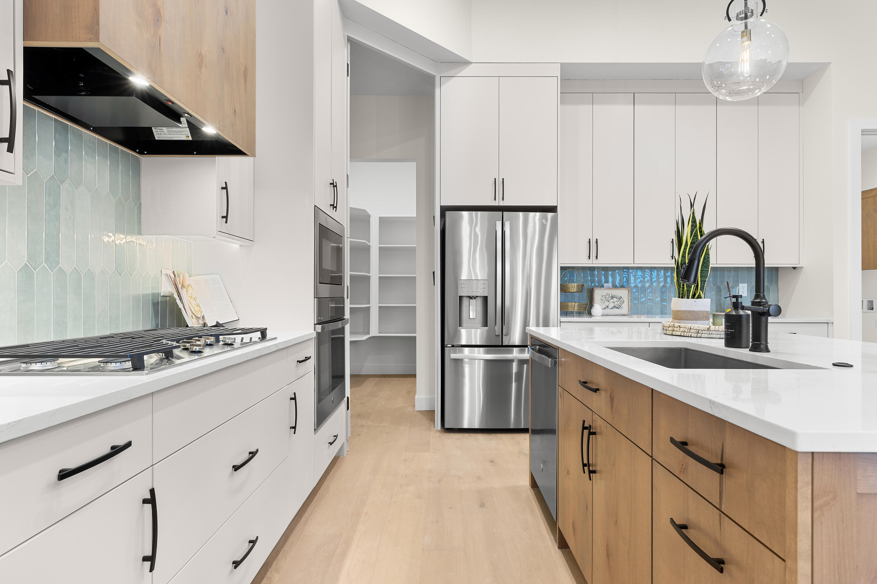 FALCON RIDGE - Residential