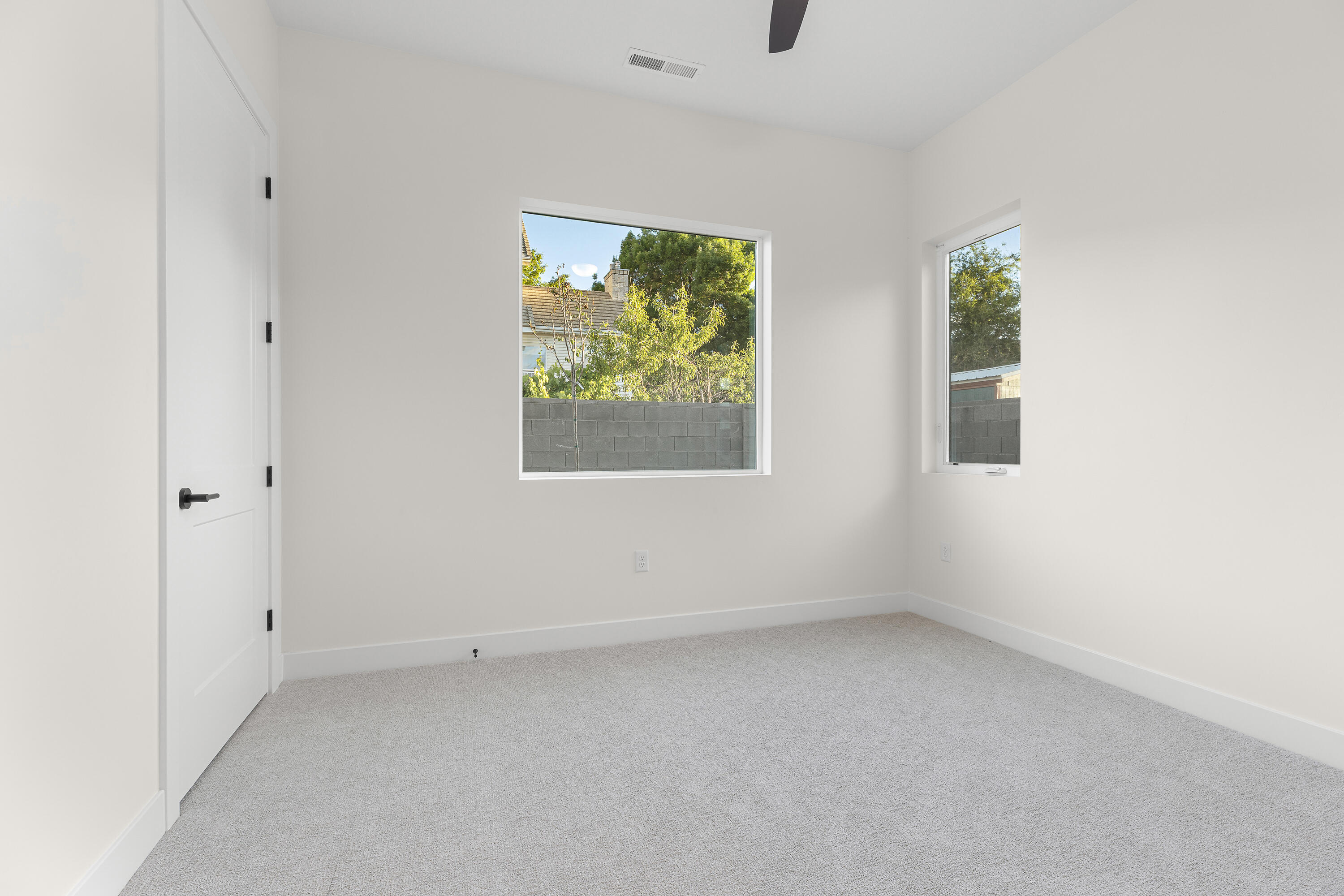 FALCON RIDGE - Residential