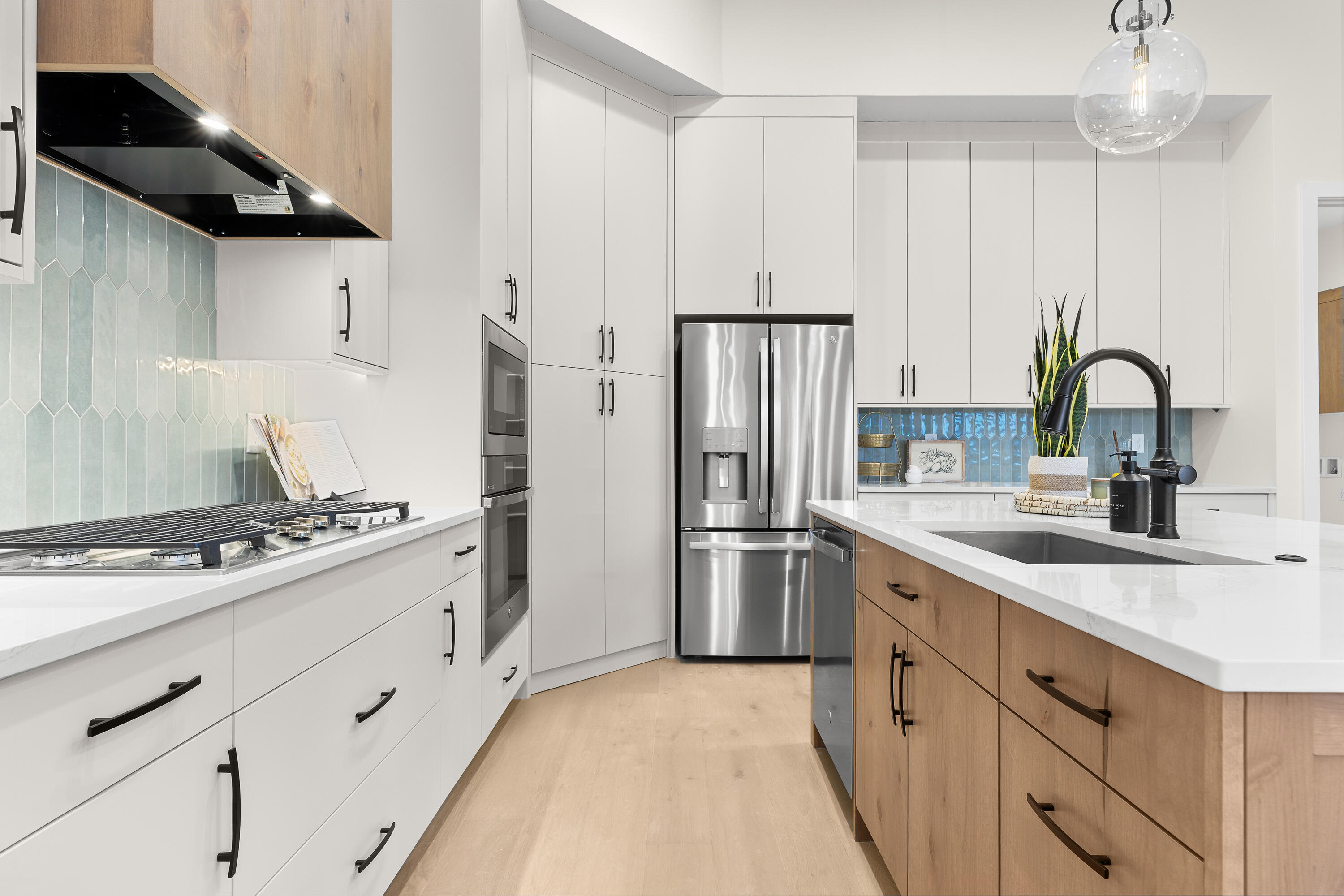 FALCON RIDGE - Residential