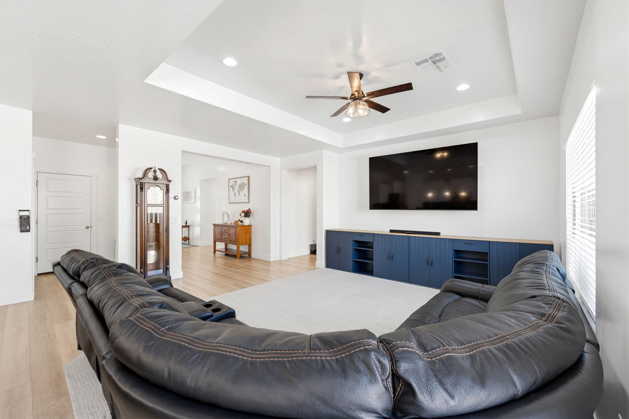 SAGE CANYON - Residential