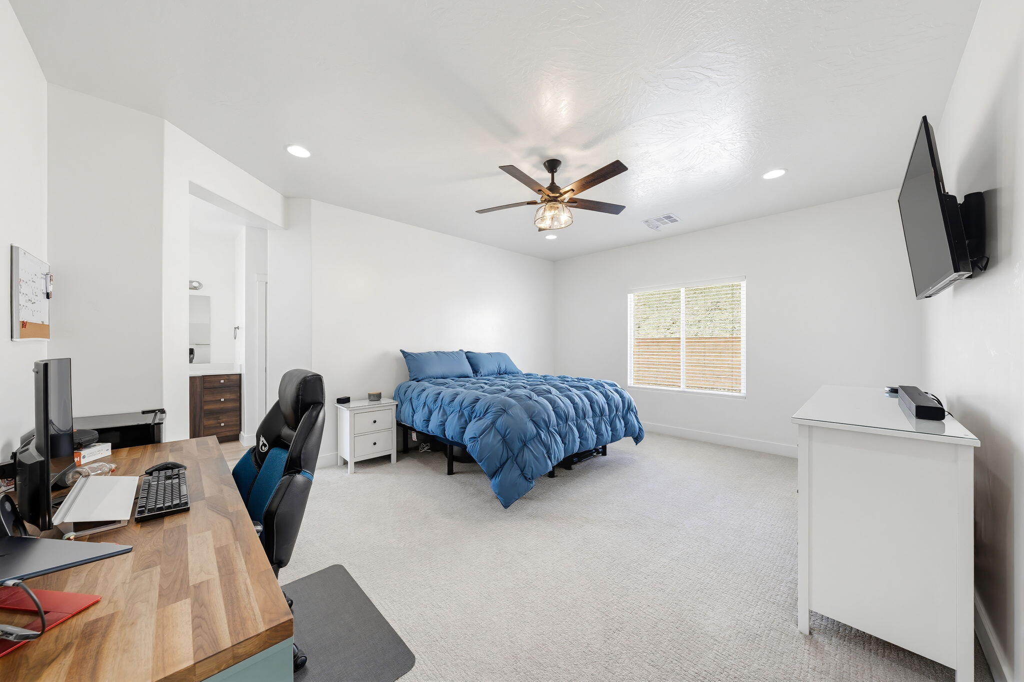 SAGE CANYON - Residential