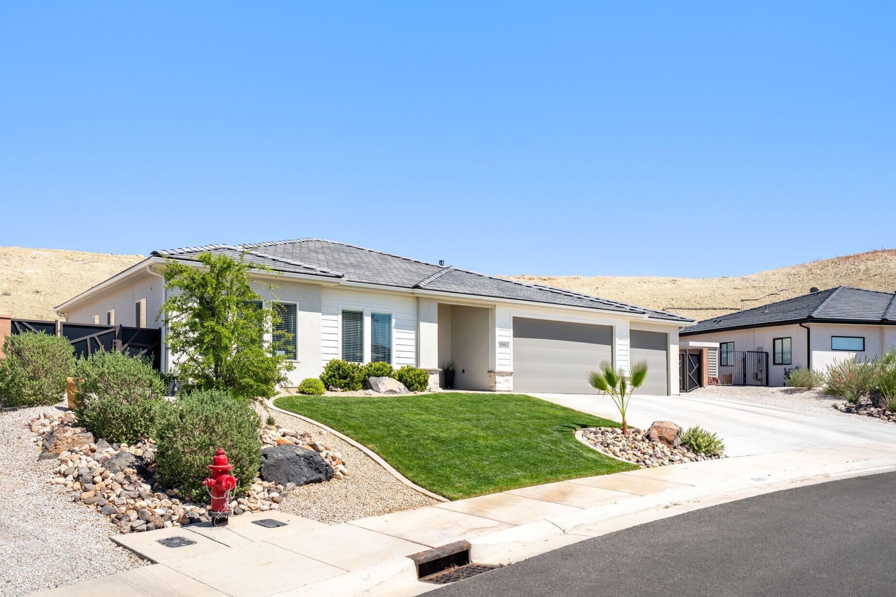 SAGE CANYON - Residential