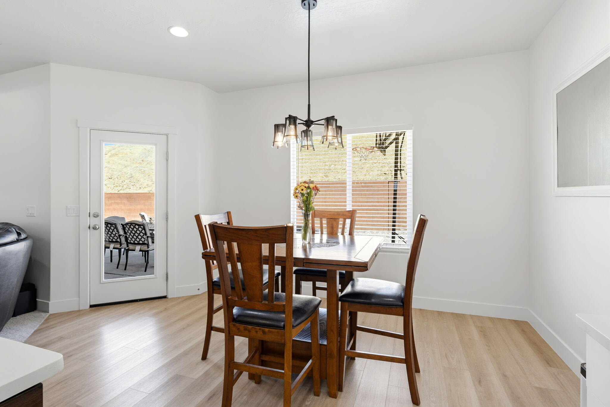 SAGE CANYON - Residential