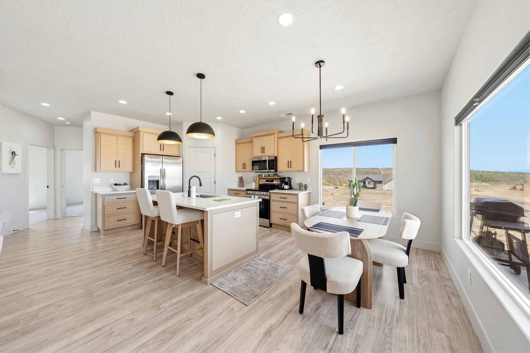 ROCK VIEW ESTATES - Residential