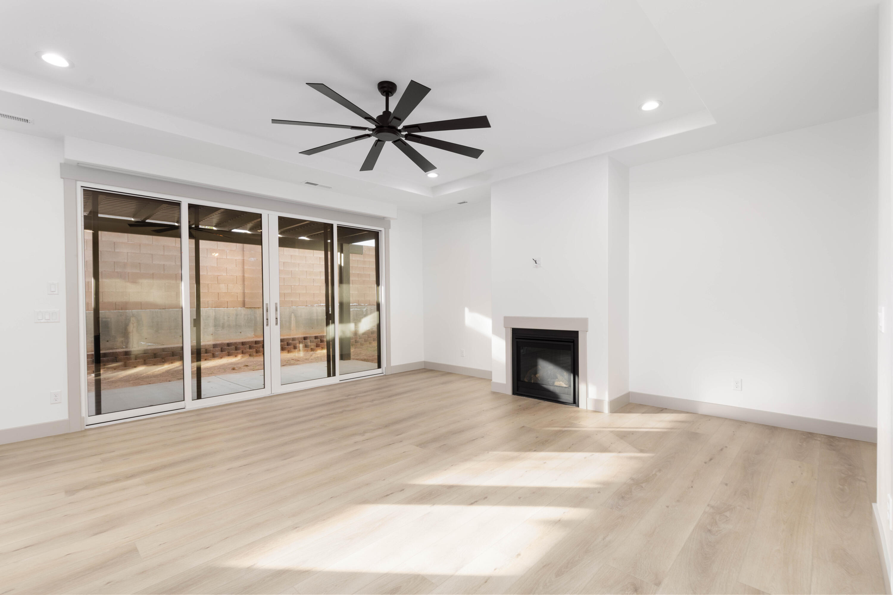 SANTA CLARA HEIGHTS - Residential