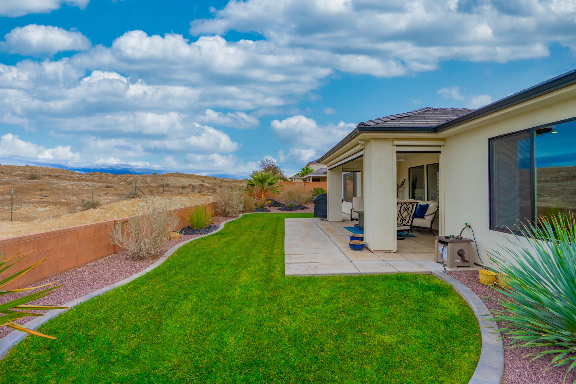 WHITE SANDS - Residential