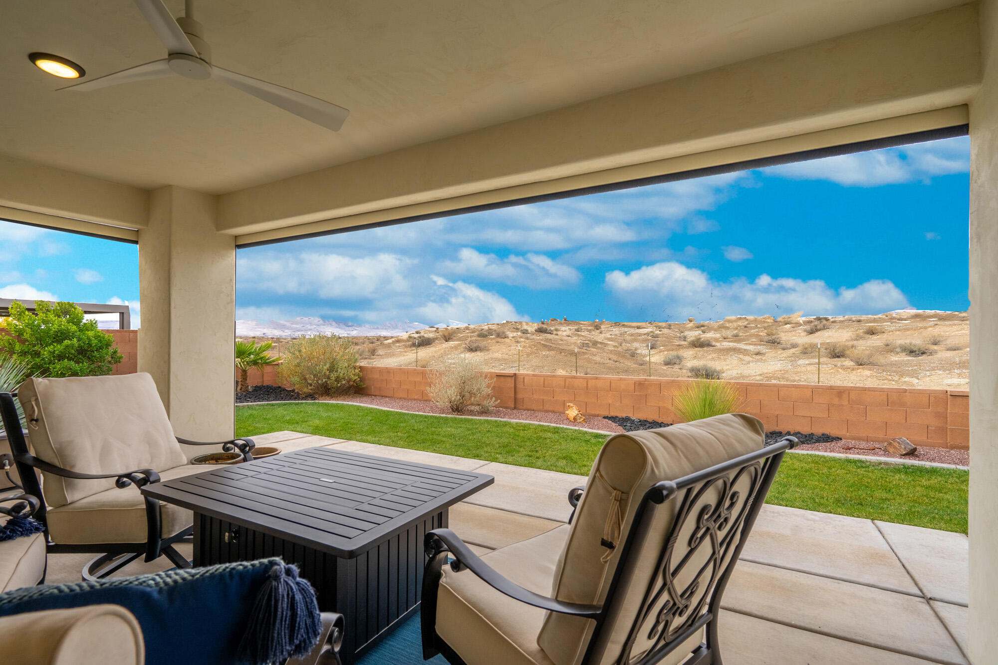 WHITE SANDS - Residential