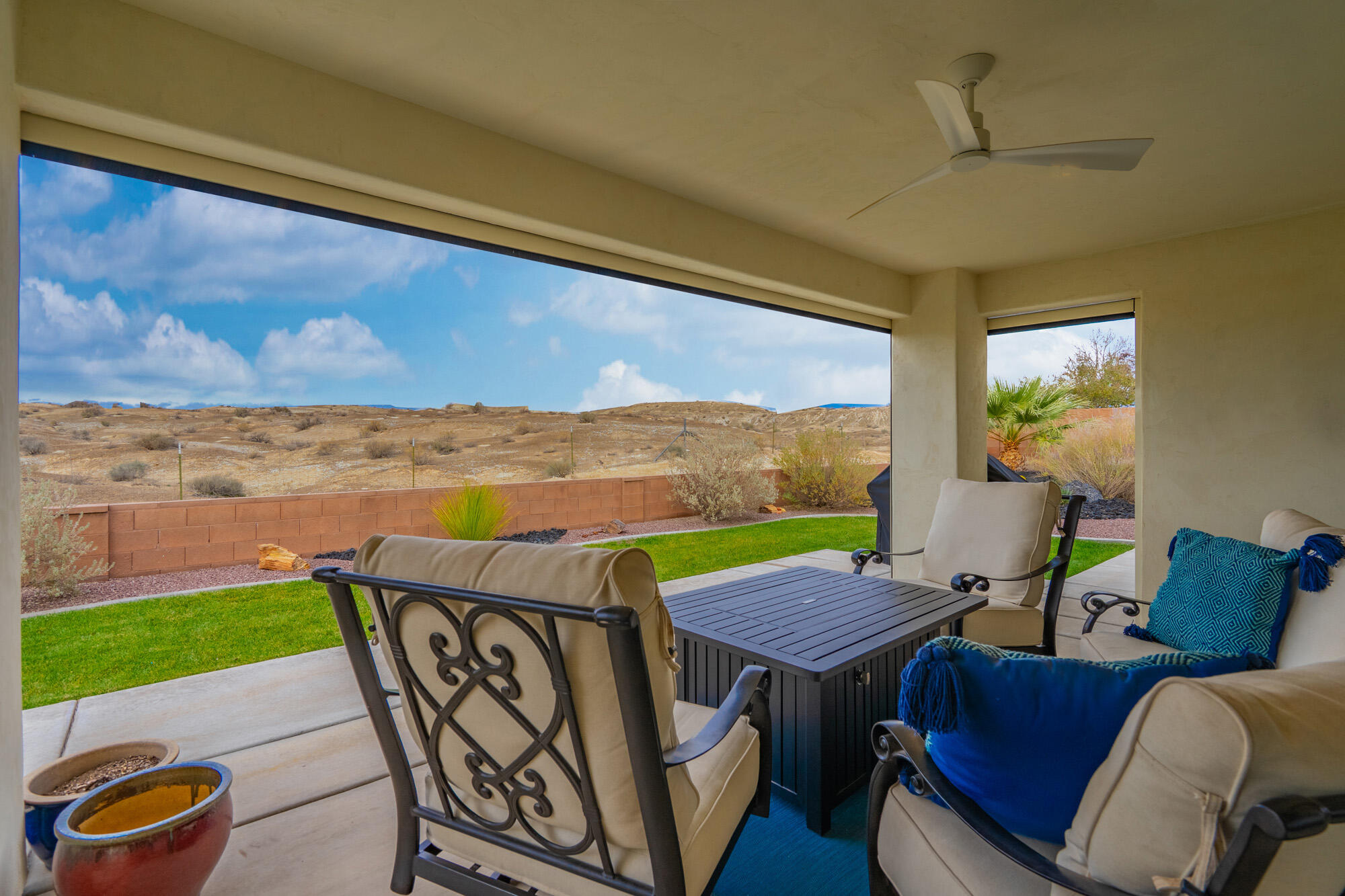 WHITE SANDS - Residential