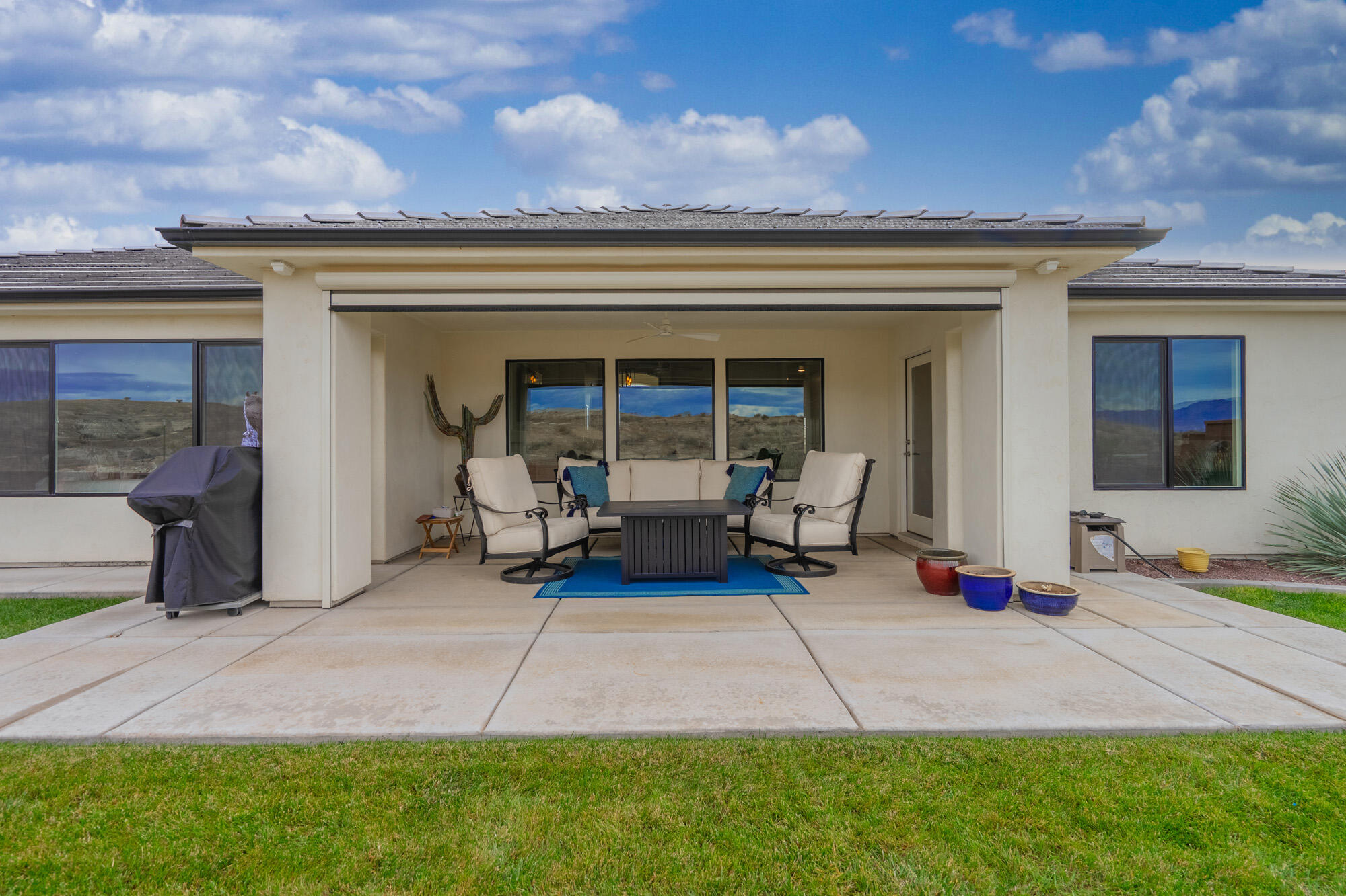 WHITE SANDS - Residential