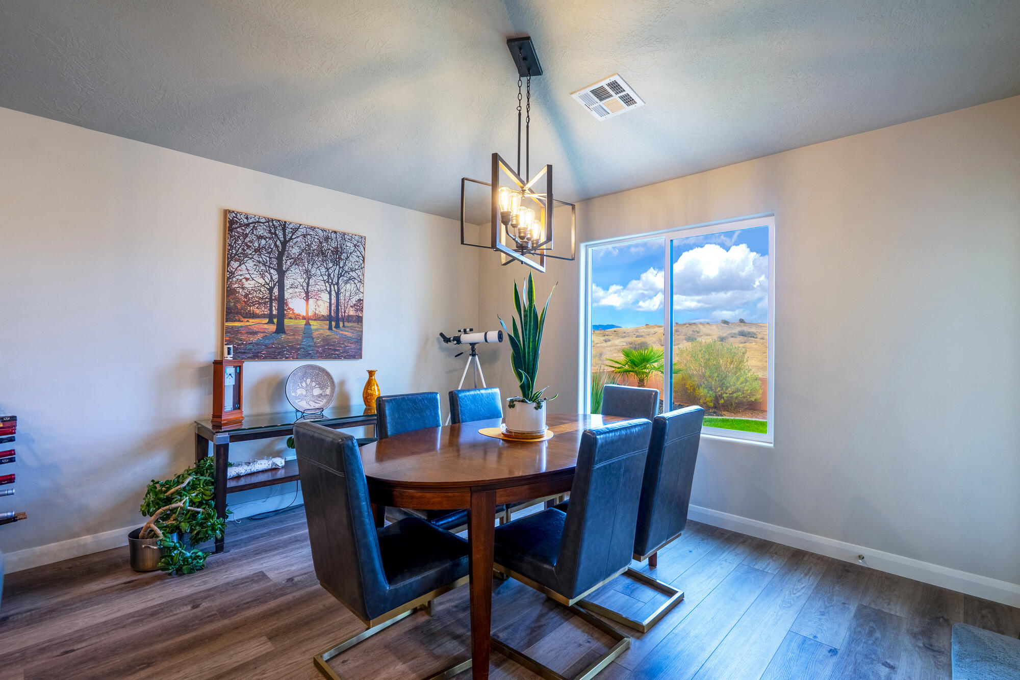 WHITE SANDS - Residential