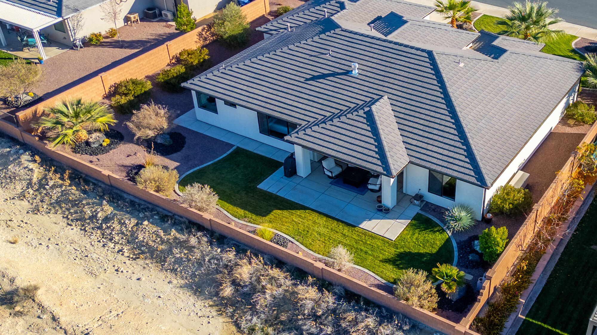 WHITE SANDS - Residential